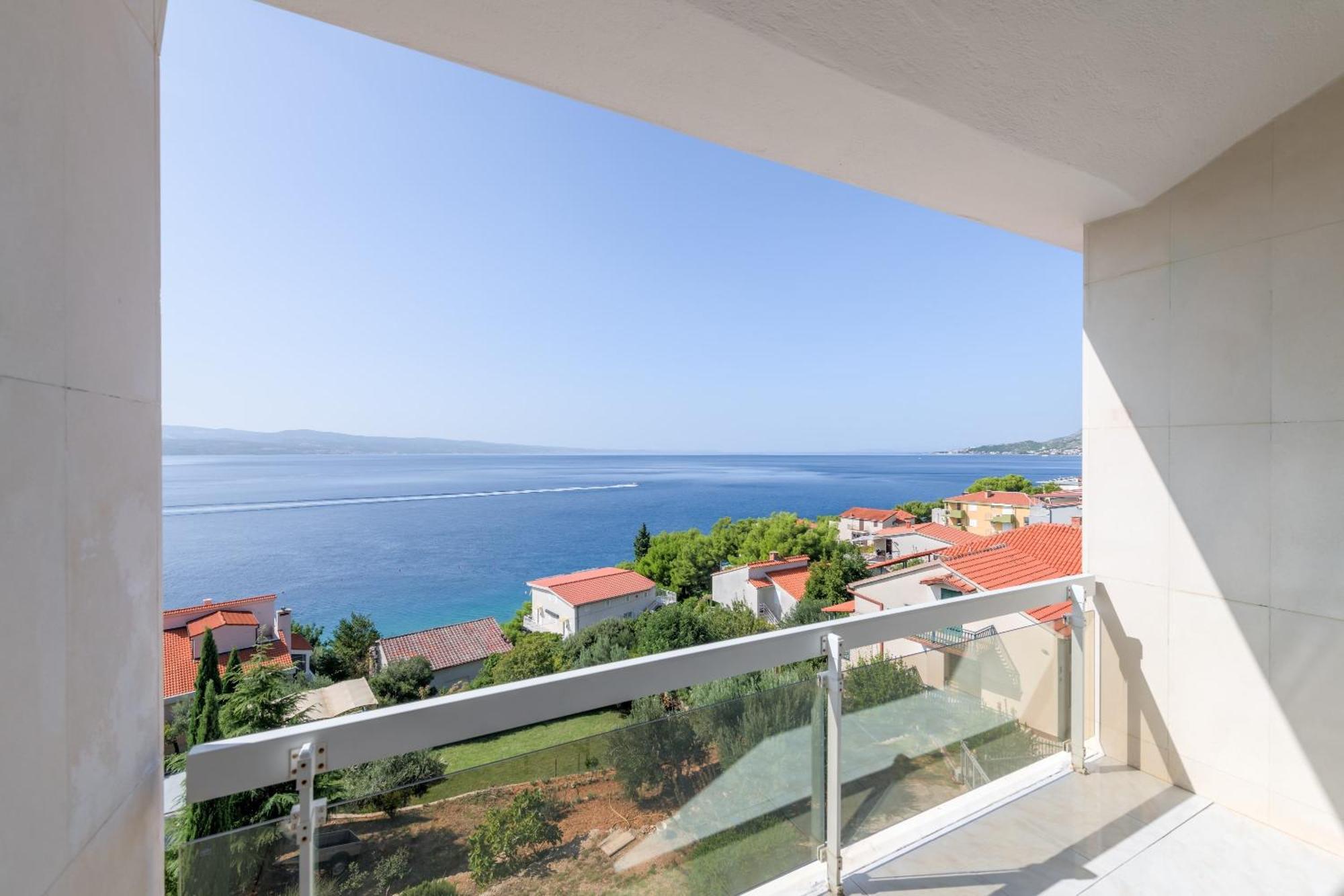 Apartments With Pool Vrdoljak Omiš Szoba fotó