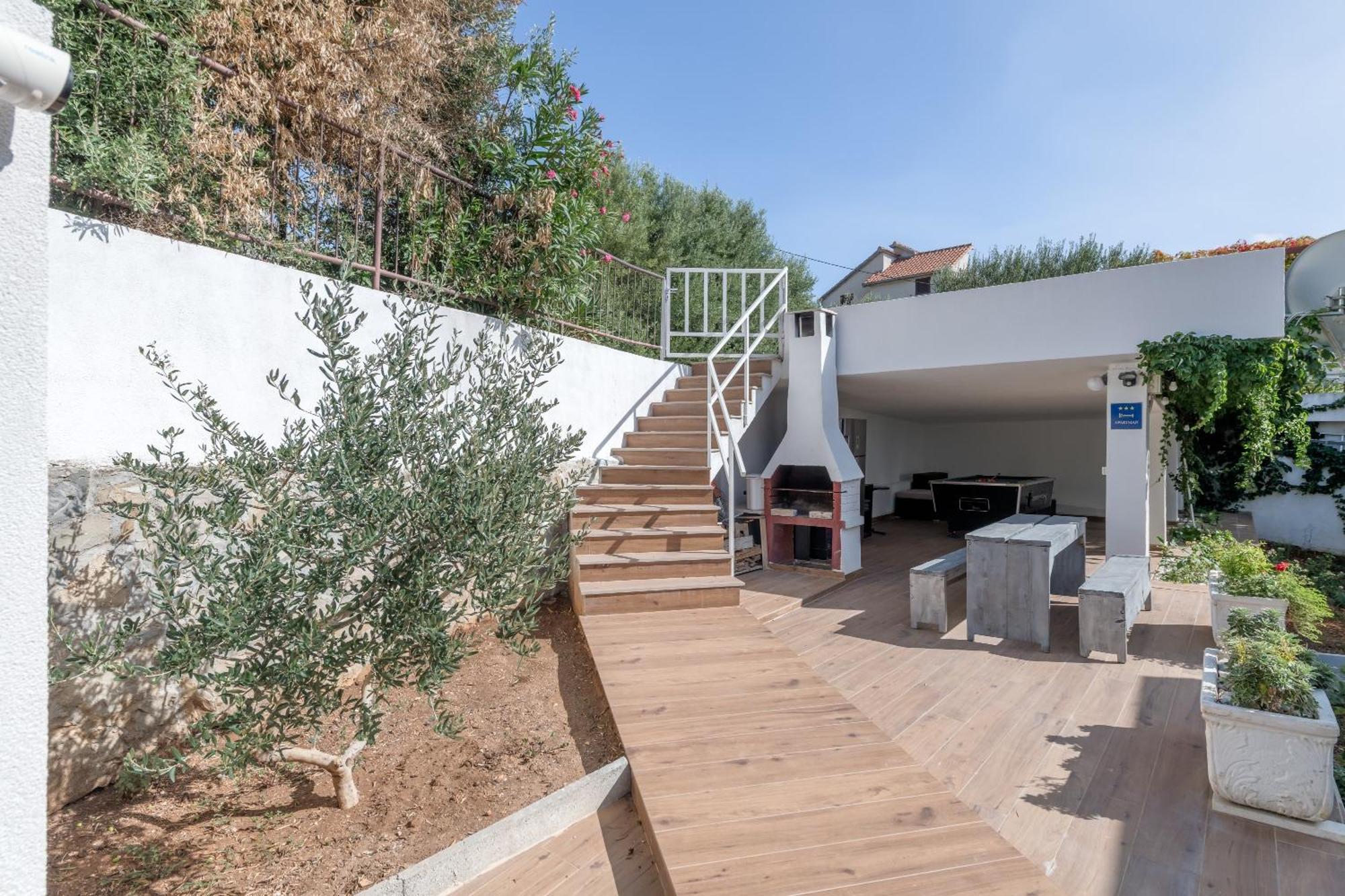 Apartments With Pool Vrdoljak Omiš Szoba fotó